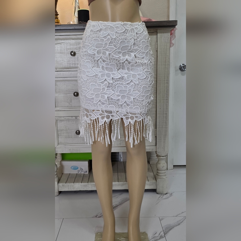 FAVLUX White Floral Lace Pencil Skirt with Fringe